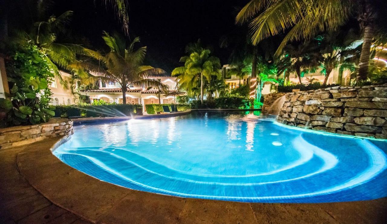 ווסט ביי Mayan Princess Beach & Dive Resort מראה חיצוני תמונה